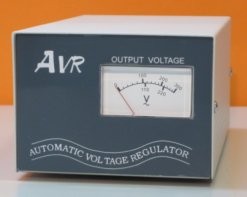 A-011    ND 全電子式檼壓器 0.5KVA ~ 1.5 KVA